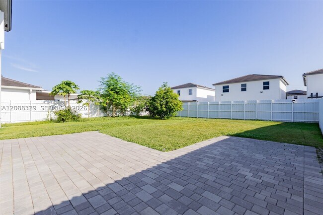 Building Photo - 12740 SW 214th Ter