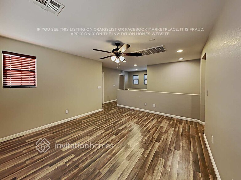 Building Photo - 7912 Point Oaks Ct