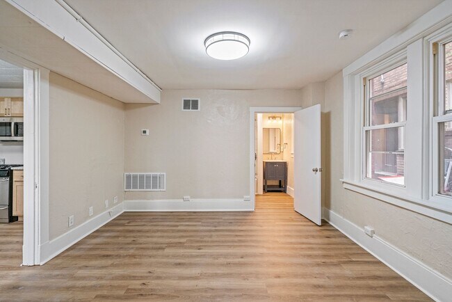 Building Photo - 1680 Potomac Ave