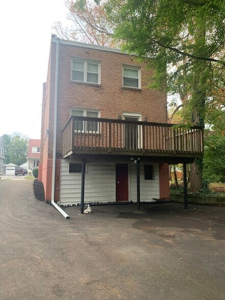 Building Photo - 216 W Magnolia Ave