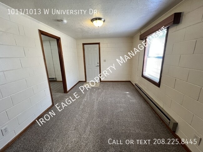Building Photo - 1011/1013 W University Dr-