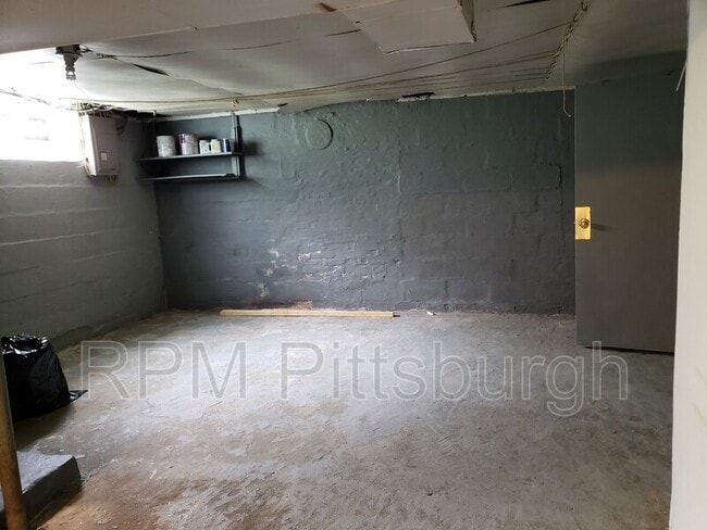 Building Photo - 1529 Lime Hollow Rd