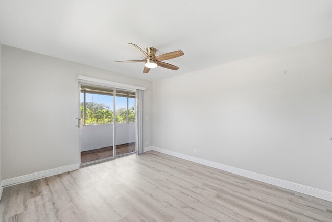 Building Photo - 284 Flanders F