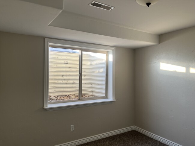 Building Photo - 3700 Merlin Dr