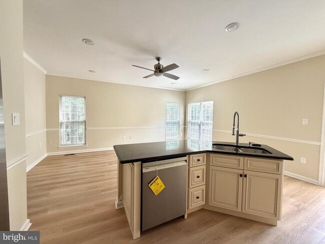 Building Photo - 47403 Darkhollow Falls Terrace