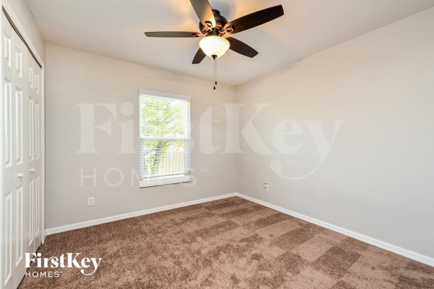 Building Photo - 9033 Frank Rd