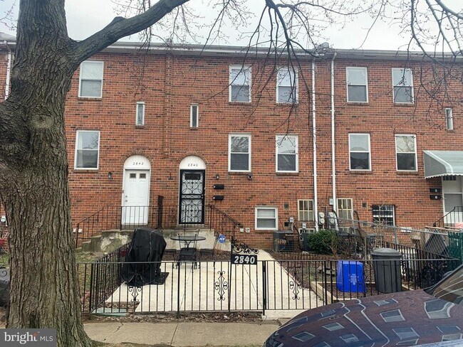 Building Photo - 2840 Brighton Pl