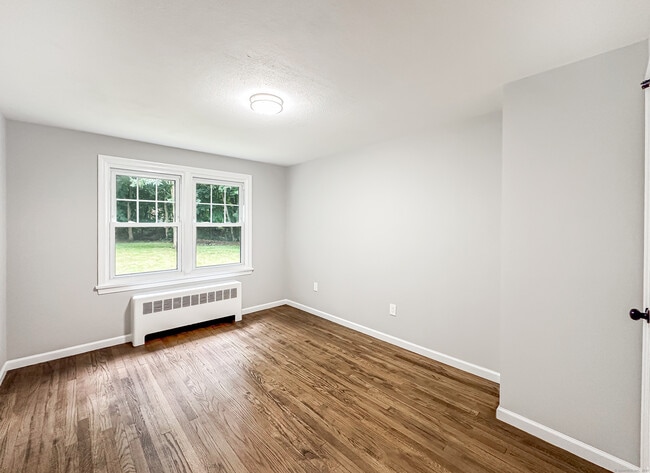 Building Photo - 85 Cold Spring Cir