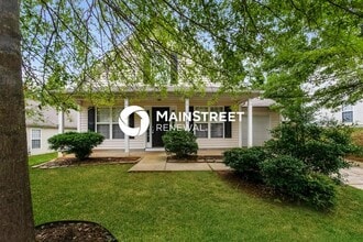 Building Photo - 3 Bedroom Pet-Friendly Home in Charlotte, NC with Main Street Renewal