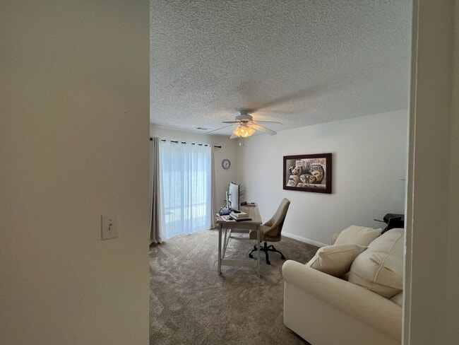 Building Photo - Two bedroom patio home located in NW Modesto!
