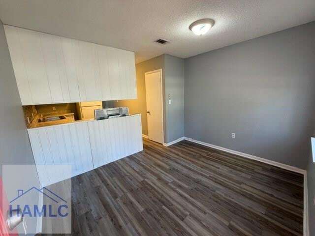Building Photo - 134-A Pointe South Drive