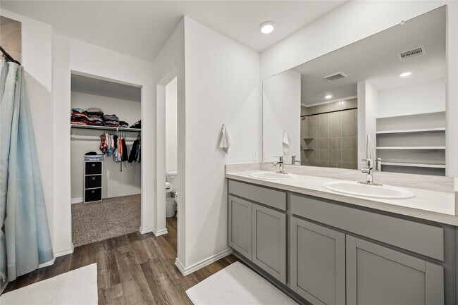 Building Photo - 15726 Majestic Evergreen Wy