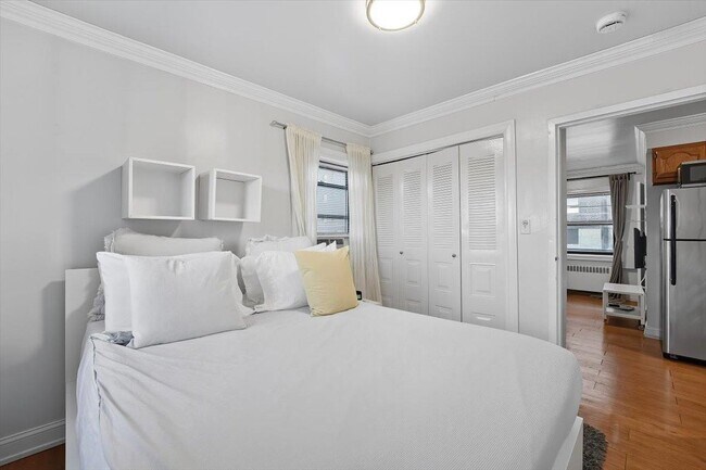 Building Photo - 1721 John F. Kennedy Blvd