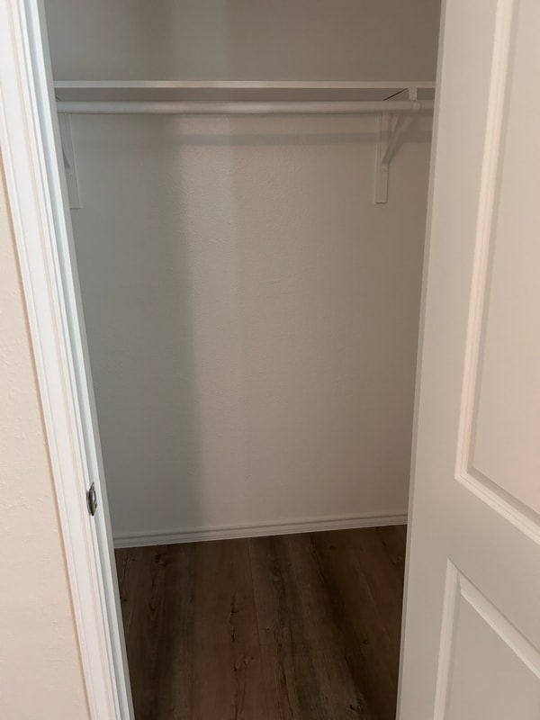 Building Photo - 502 Potomac St