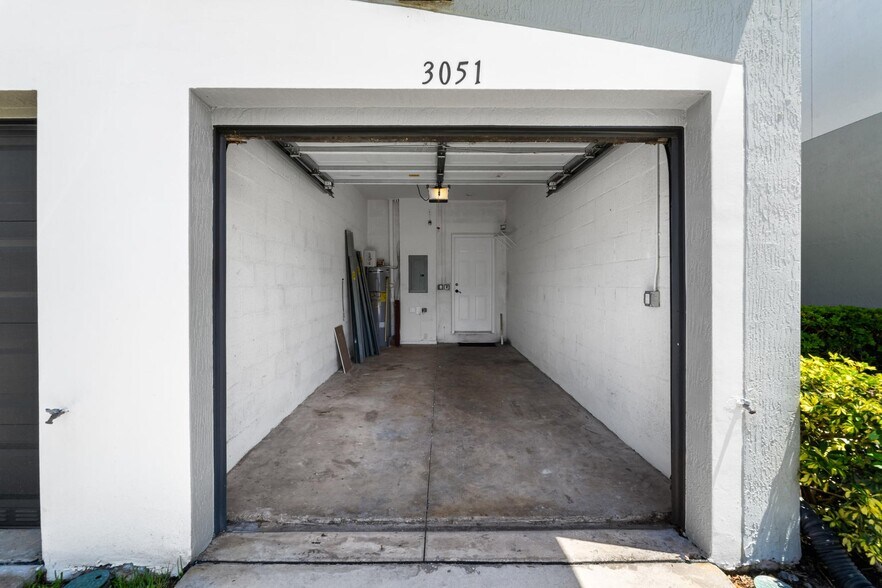 Building Photo - 3051 Grandiflora Dr