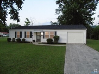 Building Photo - 2008 Dellbrook Dr NE