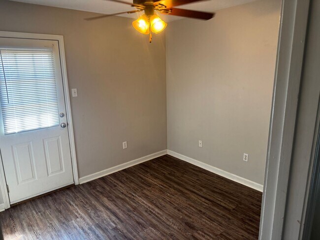Building Photo - 1430 Arapaho Trail