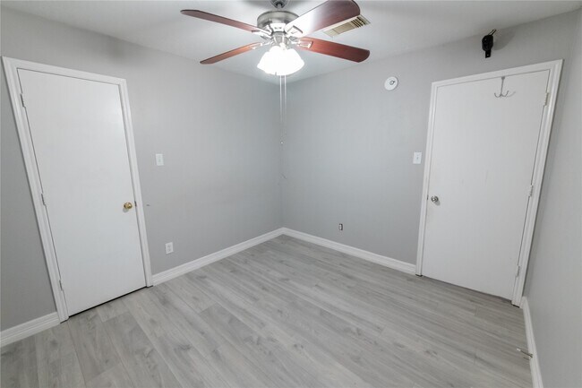 Building Photo - 18306 Campbellford Dr