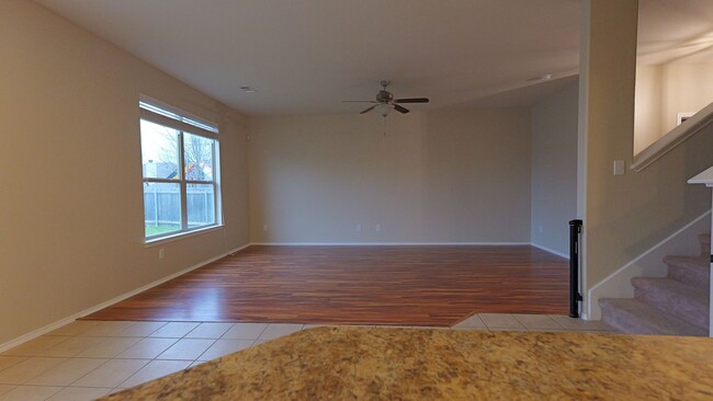 Building Photo - 4/2.5 Rental in Summerlyn Subdivision, Lea...