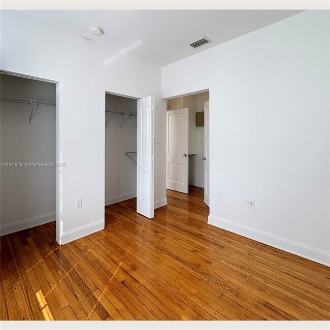 Building Photo - 4349 Sheridan Ave