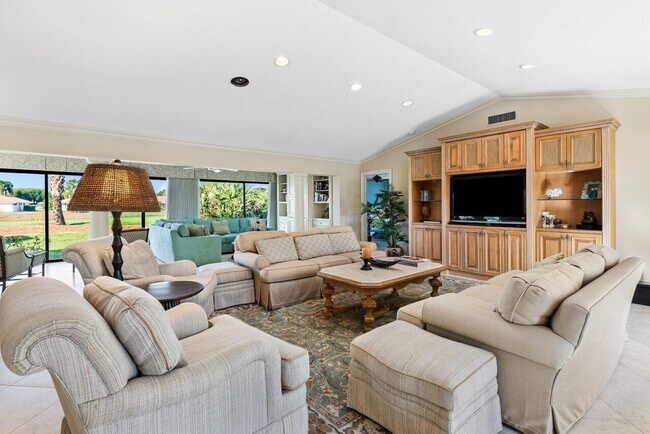 Building Photo - 10587 Limeberry Dr