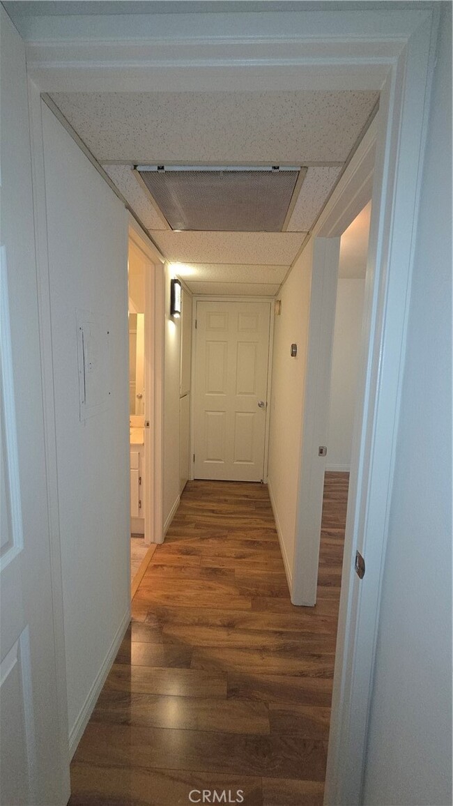 Building Photo - 5400 Lindley Ave