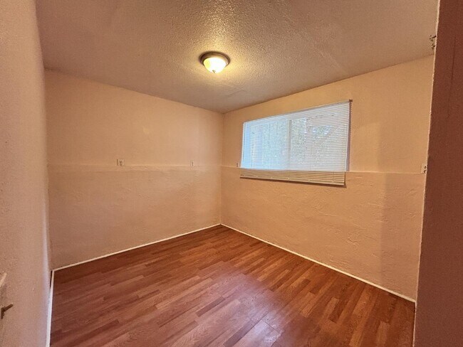 Building Photo - 767 Woodland Rd