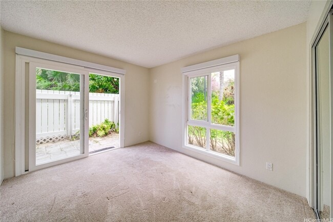 Building Photo - 7007 Hawaii Kai Dr