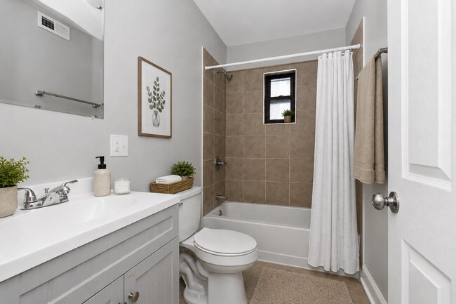 Building Photo - New Renovation - Condo Quality 2-bedroom Apartment! No Security Deposit!