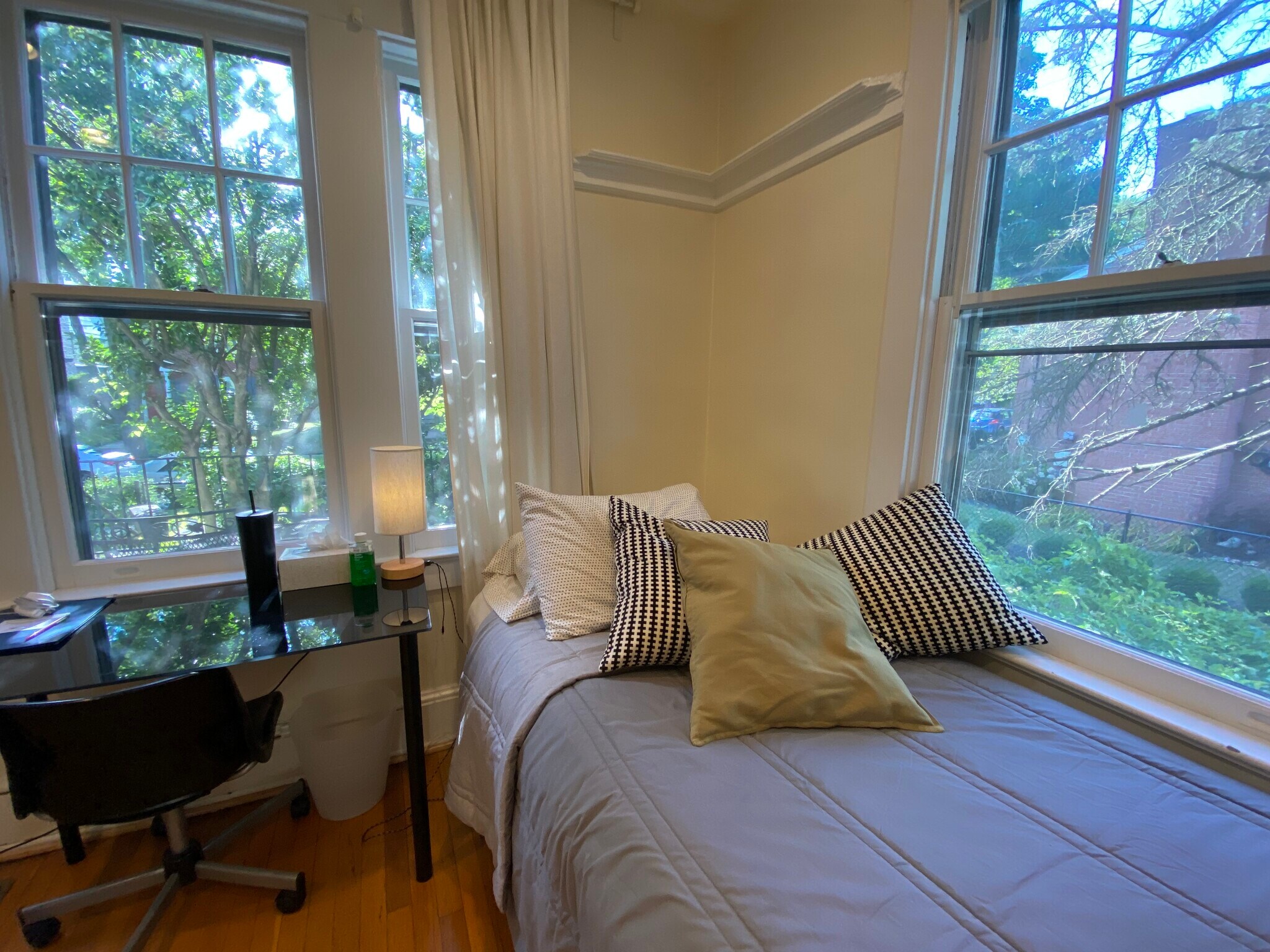 Building Photo - 5335 42nd Pl NW