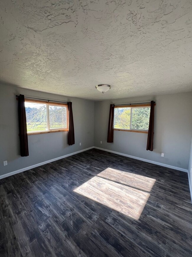 Building Photo - Peaceful Country Home with Patio & Detached Garage