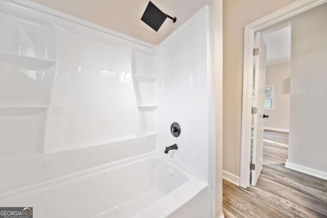 Building Photo - 125 Roosevelt St