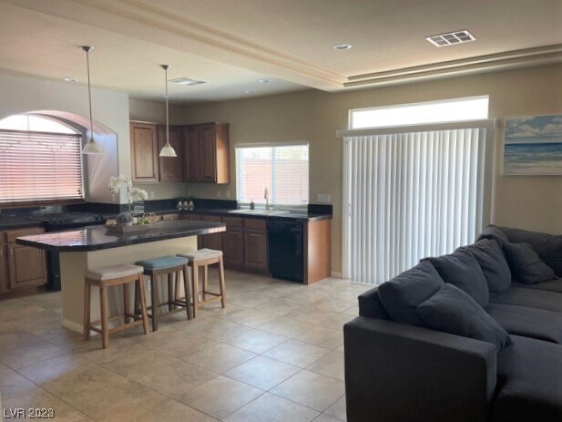 Building Photo - 6490 Parrot Ridge Ct