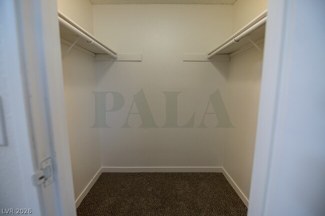 Building Photo - 5196 Gray Ln