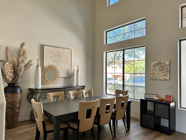 Building Photo - 12700 N 87th Dr