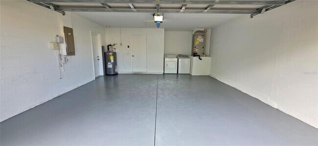 Building Photo - 11143 Bramblebrush St