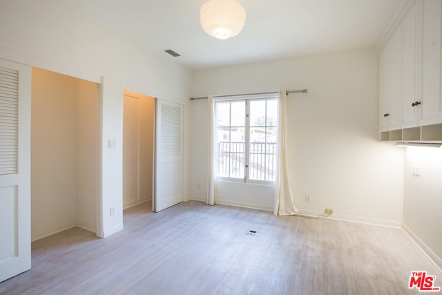 Building Photo - 260 S El Camino Dr