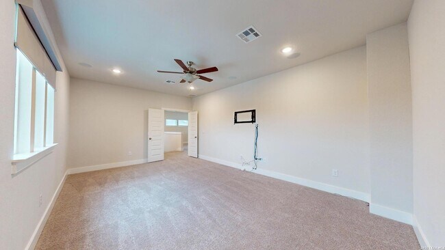 Building Photo - 11526 Hollering Pass