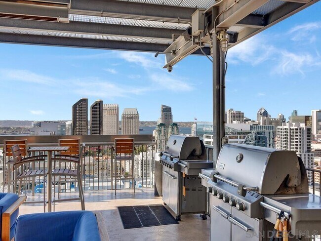 Building rooftop bbq - 321 10th Ave