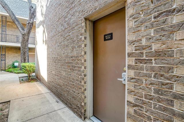 Building Photo - 4420 Harlanwood Dr