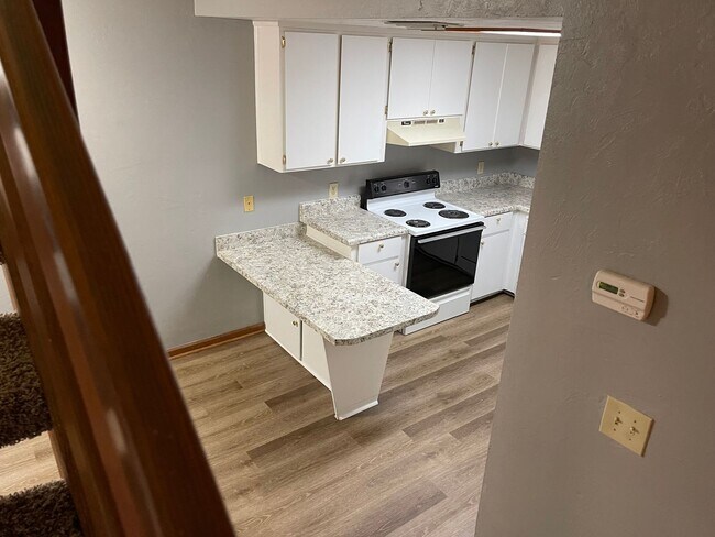 Building Photo - 3744 Donovan Dr