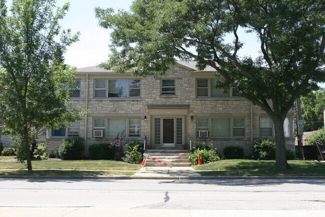 Building Photo - 5211 N Santa Monica Blvd