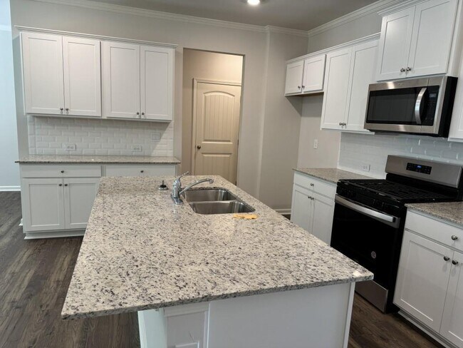 Building Photo - 2292 Blue Monarch Dr