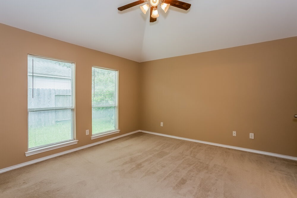 Building Photo - 16531 Strathmore Manor Ln