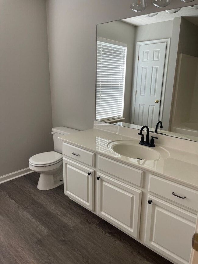 Building Photo - 3 Bed 2.5 Bath Nashville Opry Mills Area FOR LEASE