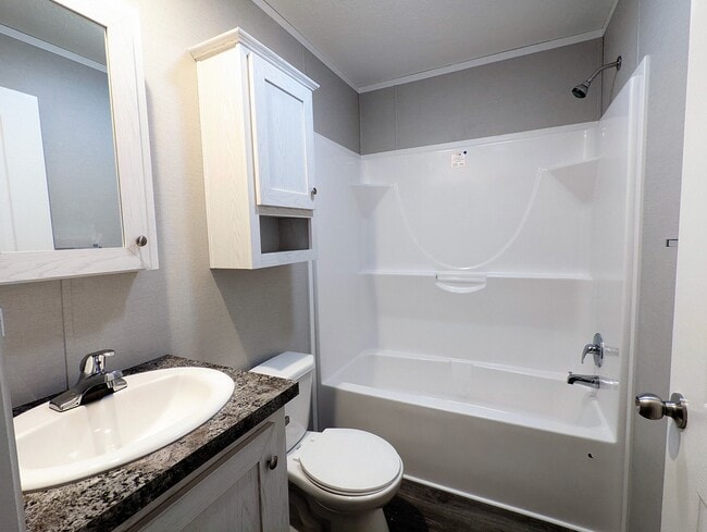 Building Photo - 677 Oregon St