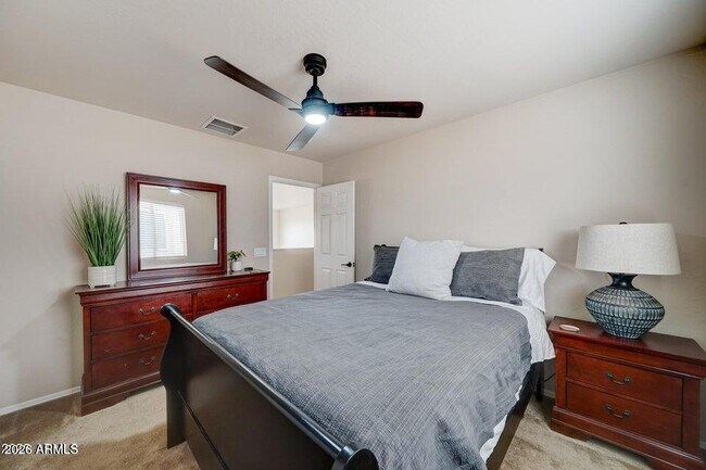 Building Photo - 29293 N Yellow Bee Dr