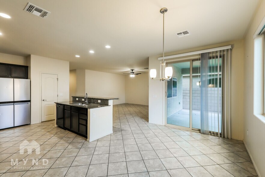 Building Photo - 2763 W Checkerspot Dr