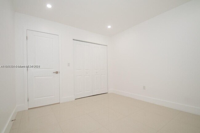 Building Photo - 233 NW 53rd Ave