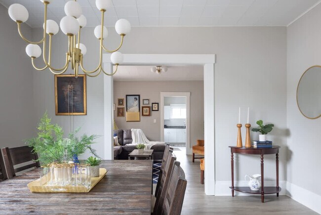 Building Photo - 6011 Ellen Ave